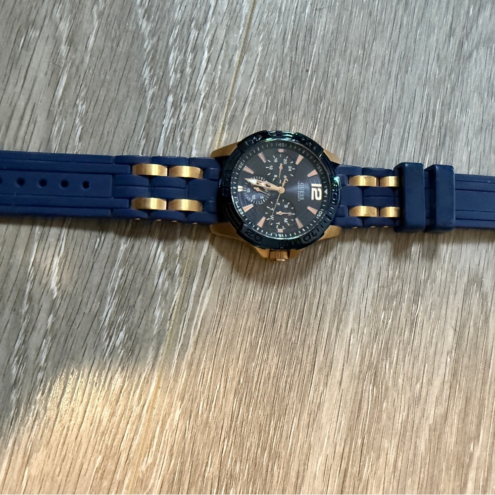 Guess Navy and Gold Timepiece like new